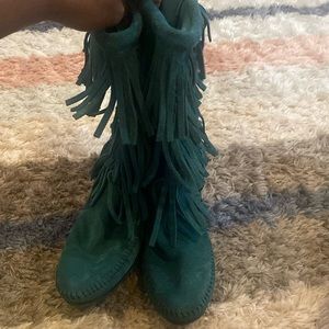 Minnetonka Moccasin Teal/Green boots size 8